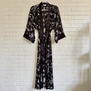 Beautiful, Vintage Judith Hart Sheer Floral Black & White Robe, SZ M EUC